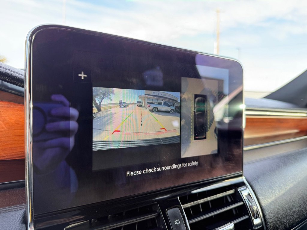 Used 2018 Lincoln Navigator L Reserve w/ Technology Package image 39