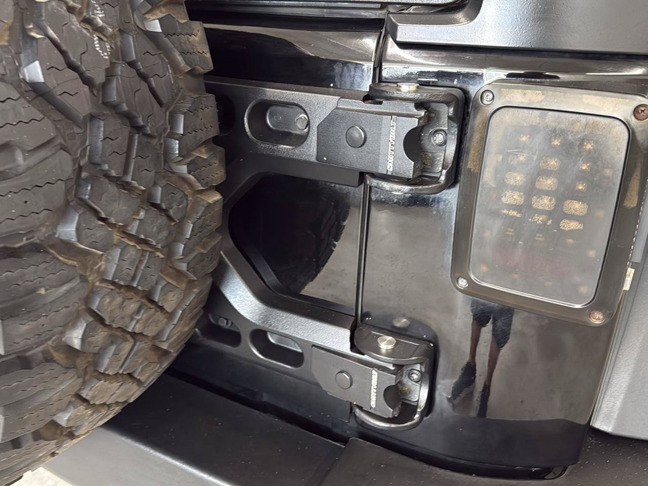 Used 2013 Jeep Wrangler Unlimited Sport w/ Connectivity Group AWD/4WD image 82