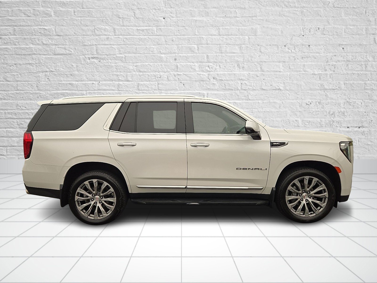 Used 2021 GMC Yukon Denali AWD/4WD image 7