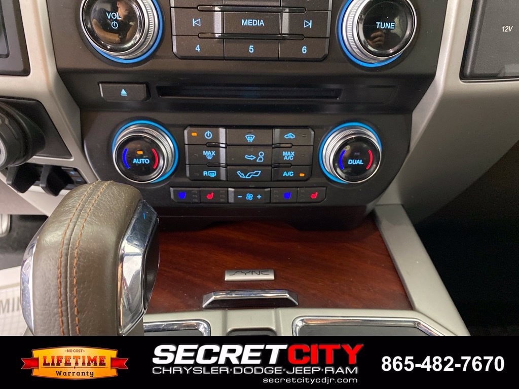 Used 2016 Ford F150 King Ranch w/ Equipment Group 601A Luxury AWD/4WD image 23