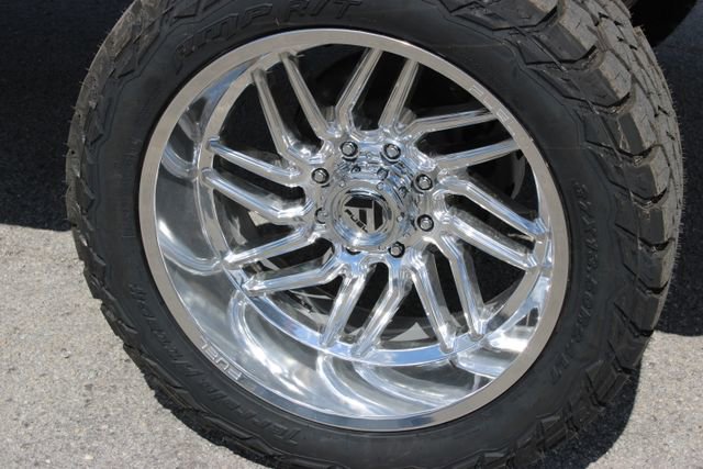 Used 2025 GMC Sierra 2500 AT4 w/ AT4 Premium Plus Package AWD/4WD image 17