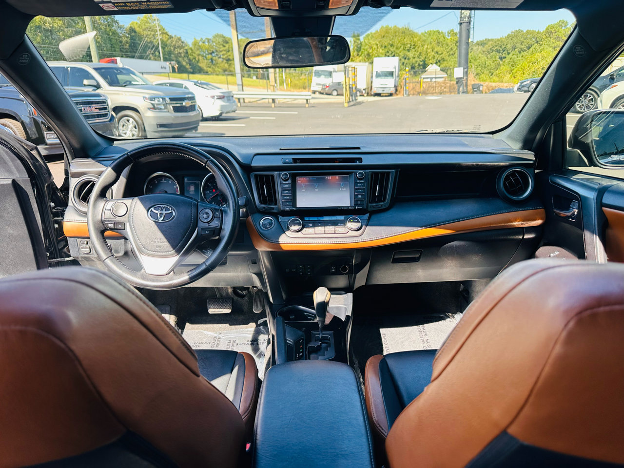 Used 2016 Toyota RAV4 SE image 28