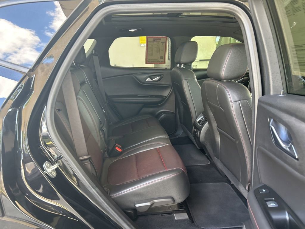 Used 2021 Chevrolet Blazer RS w/ Enhanced Convenience Package image 31
