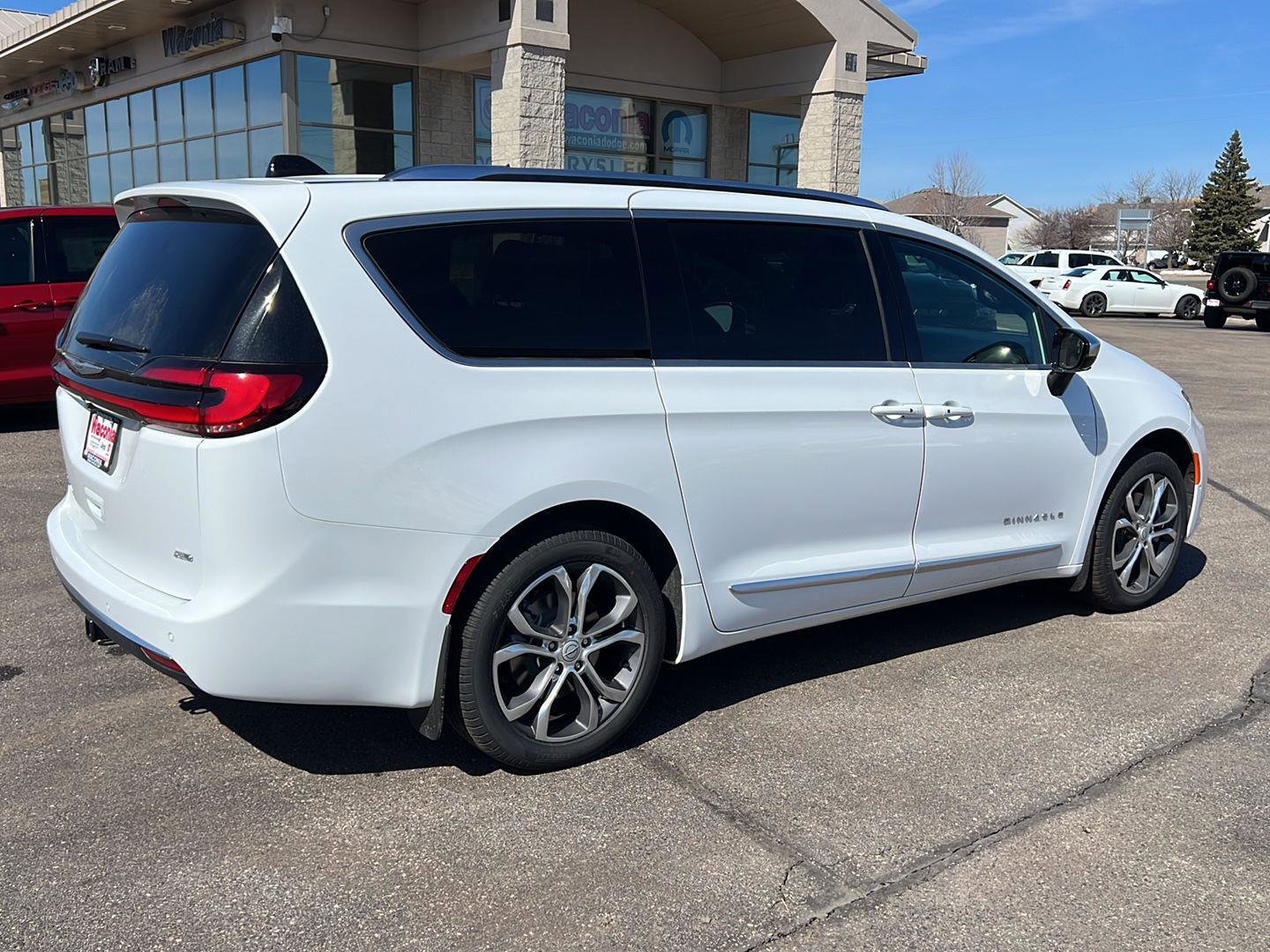 New 2026 Chrysler Pacifica Pinnacle AWD/4WD image 7