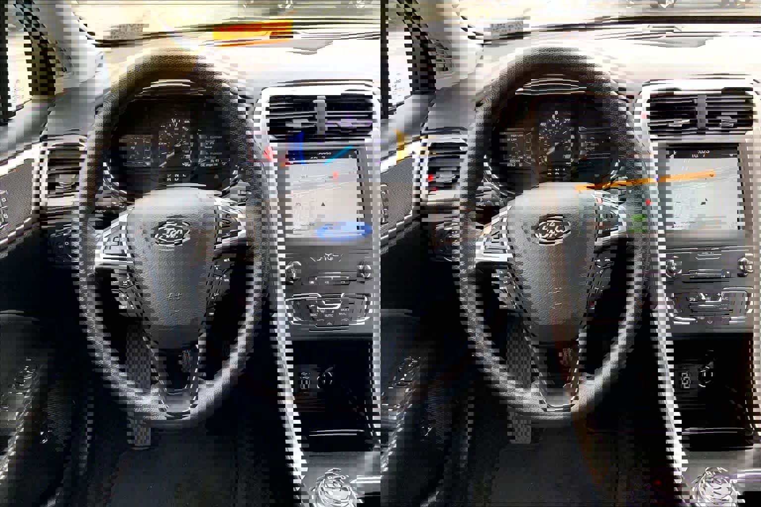 Used 2019 Ford Fusion SE image 6