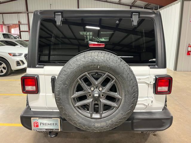 Used 2024 Jeep Wrangler Sport S image 4
