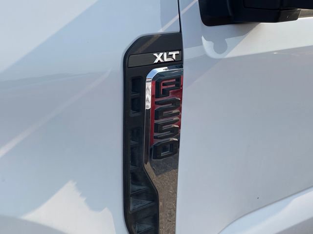 Used 2024 Ford F250 XLT image 11