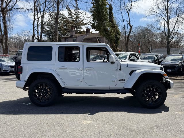Used 2022 Jeep Wrangler Unlimited Sahara AWD/4WD image 11