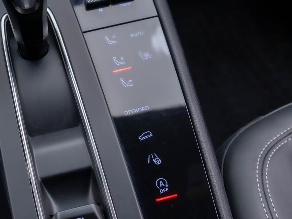 Used 2022 Porsche Macan S image 27