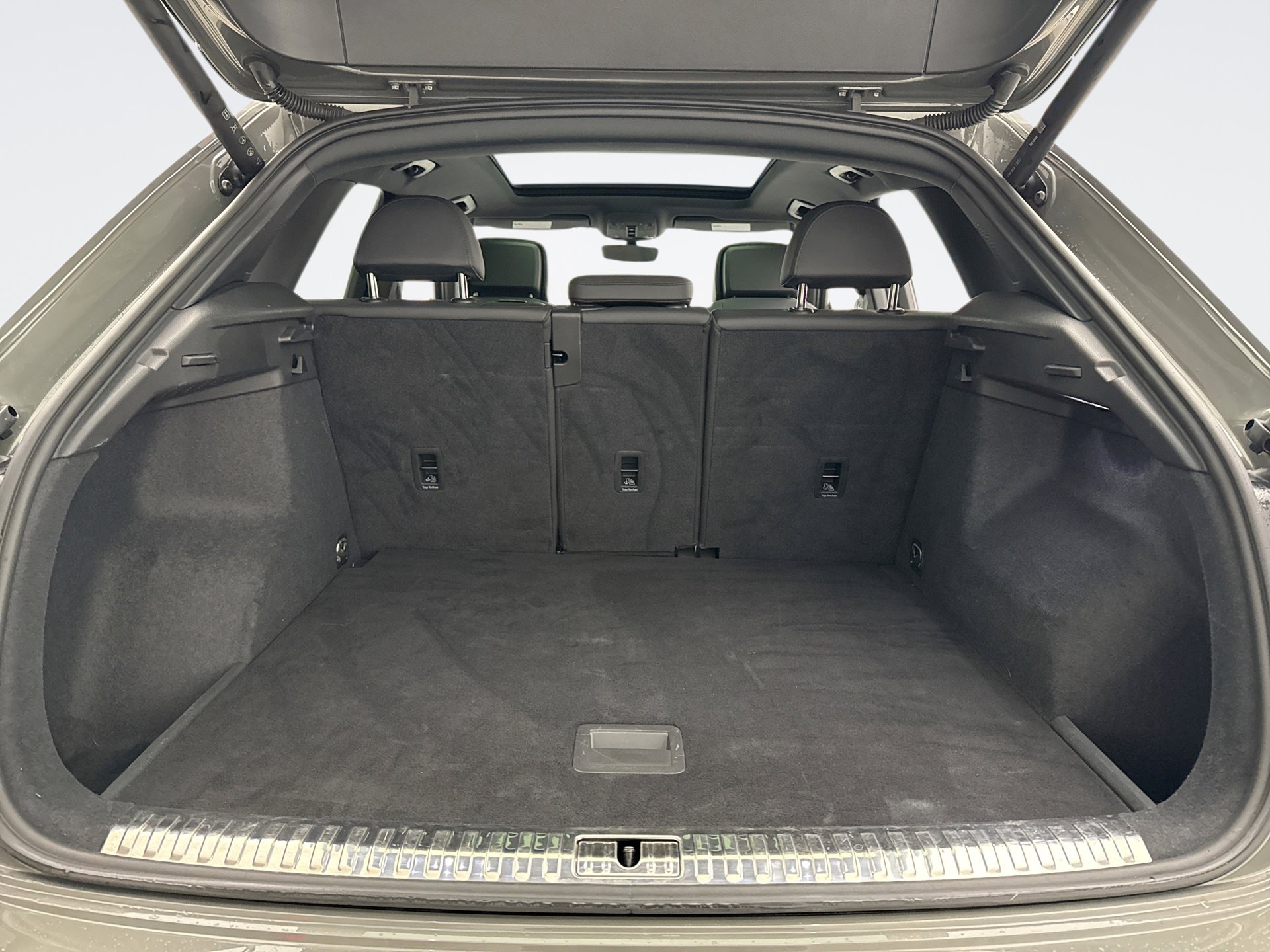 Used 2022 Audi Q3 2.0T Premium Plus w/ Premium Plus Package image 20