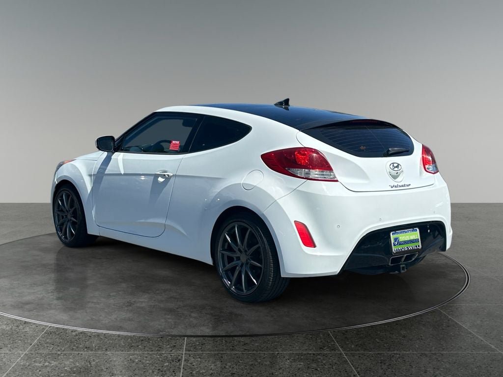 Used 2013 Hyundai Veloster w/ Style Pkg FWD image 7