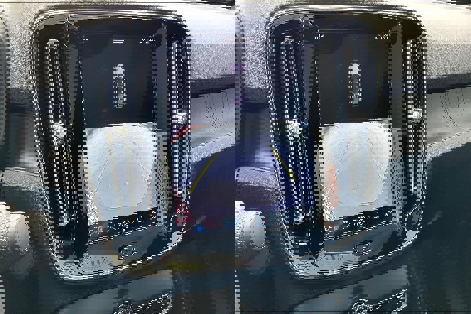 Used 2023 Volvo C40 P8 Recharge Ultimate w/ Protection Package Premier image 24