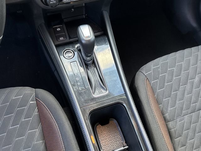 Used 2021 Nissan Kicks SR image 17