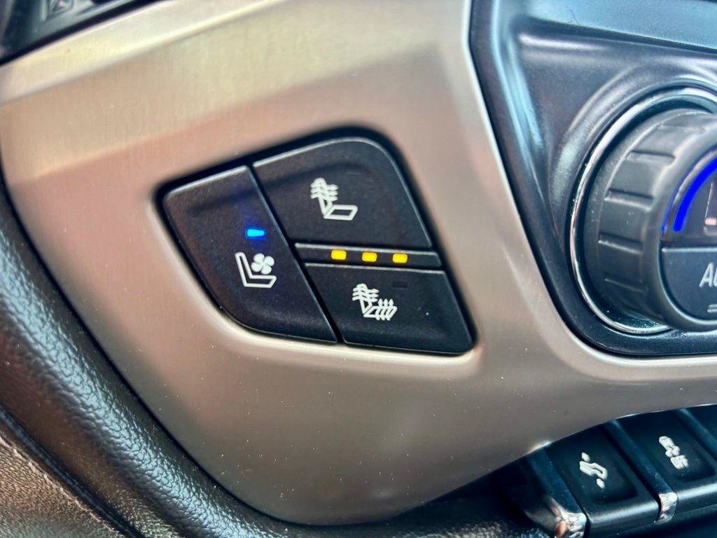 Used 2019 GMC Sierra 2500 Denali w/ Duramax Plus Package AWD/4WD image 22