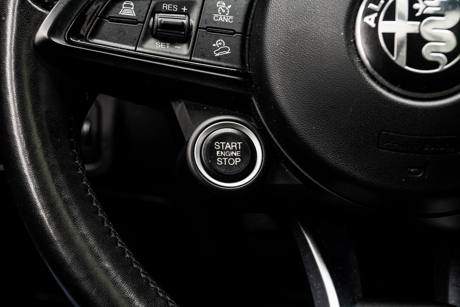 Used 2022 Alfa Romeo Stelvio Ti image 25