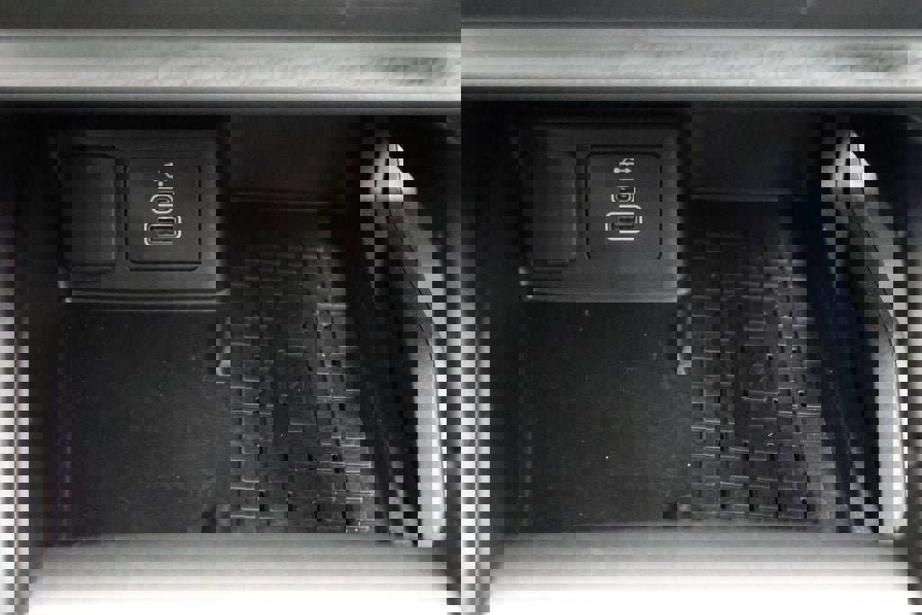 Used 2025 Ford Bronco Sport Badlands image 23