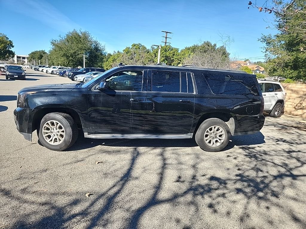 Used 2017 GMC Yukon XL SLT image 2