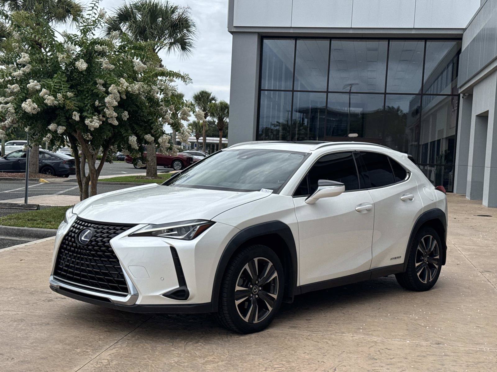 Used 2022 Lexus UX 250h w/ Accessory Package (Z2) AWD/4WD image 41