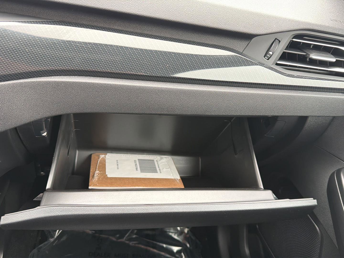 Used 2025 Ford Escape ST-Line image 32