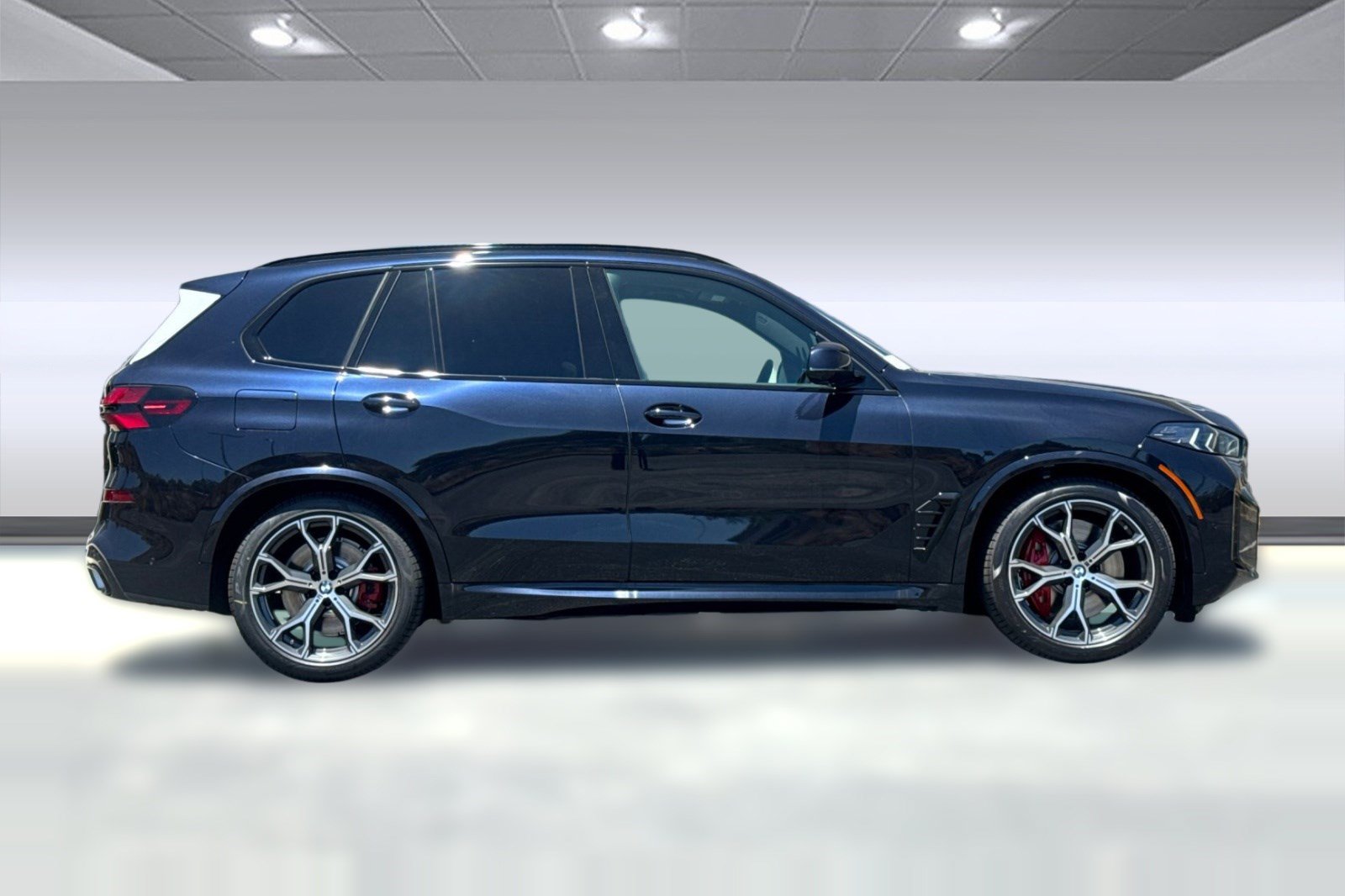 New 2026 BMW X5 xDrive50e w/ Executive Package AWD/4WD image 8