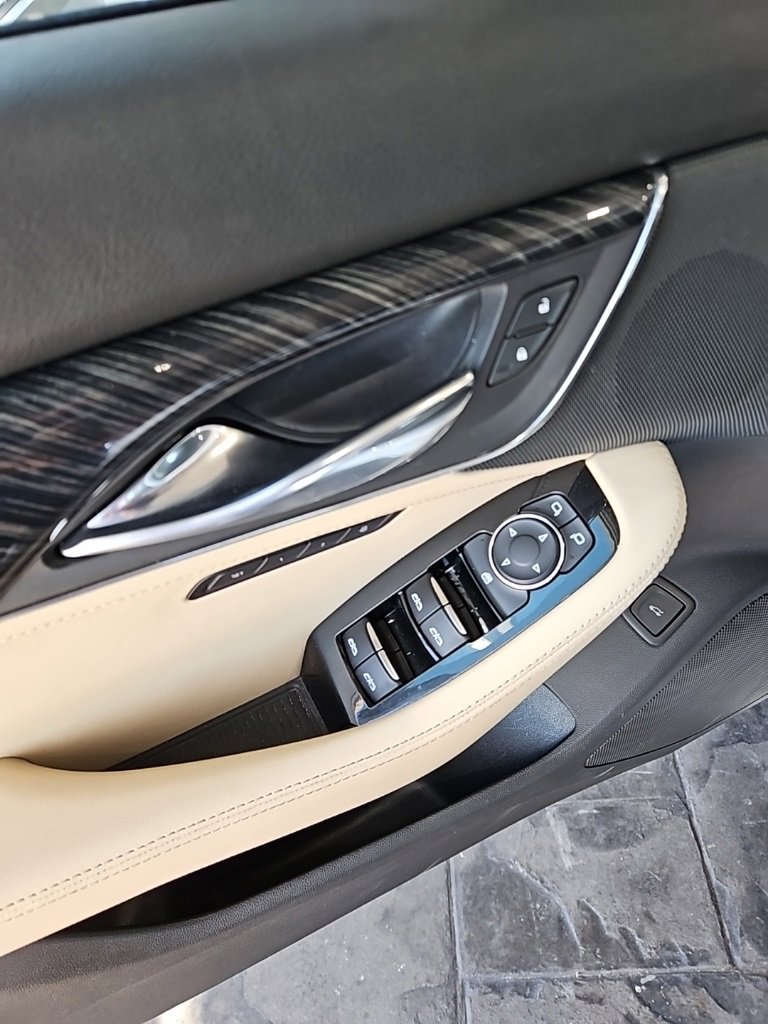 Used 2023 Cadillac CT5 Luxury image 25