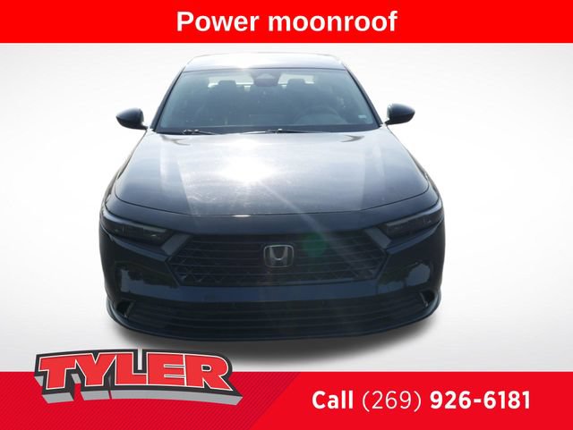 Used 2024 Honda Accord EX image 2
