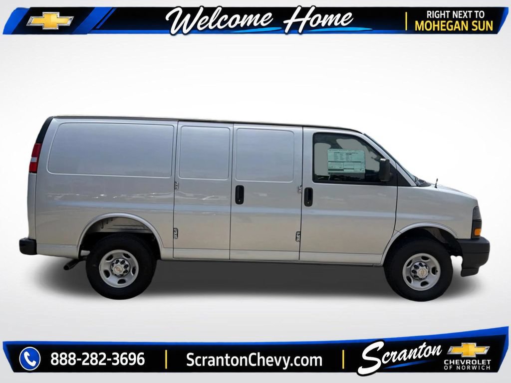 New 2026 Chevrolet Express 3500 w/ Driver Convenience Package RWD video 5