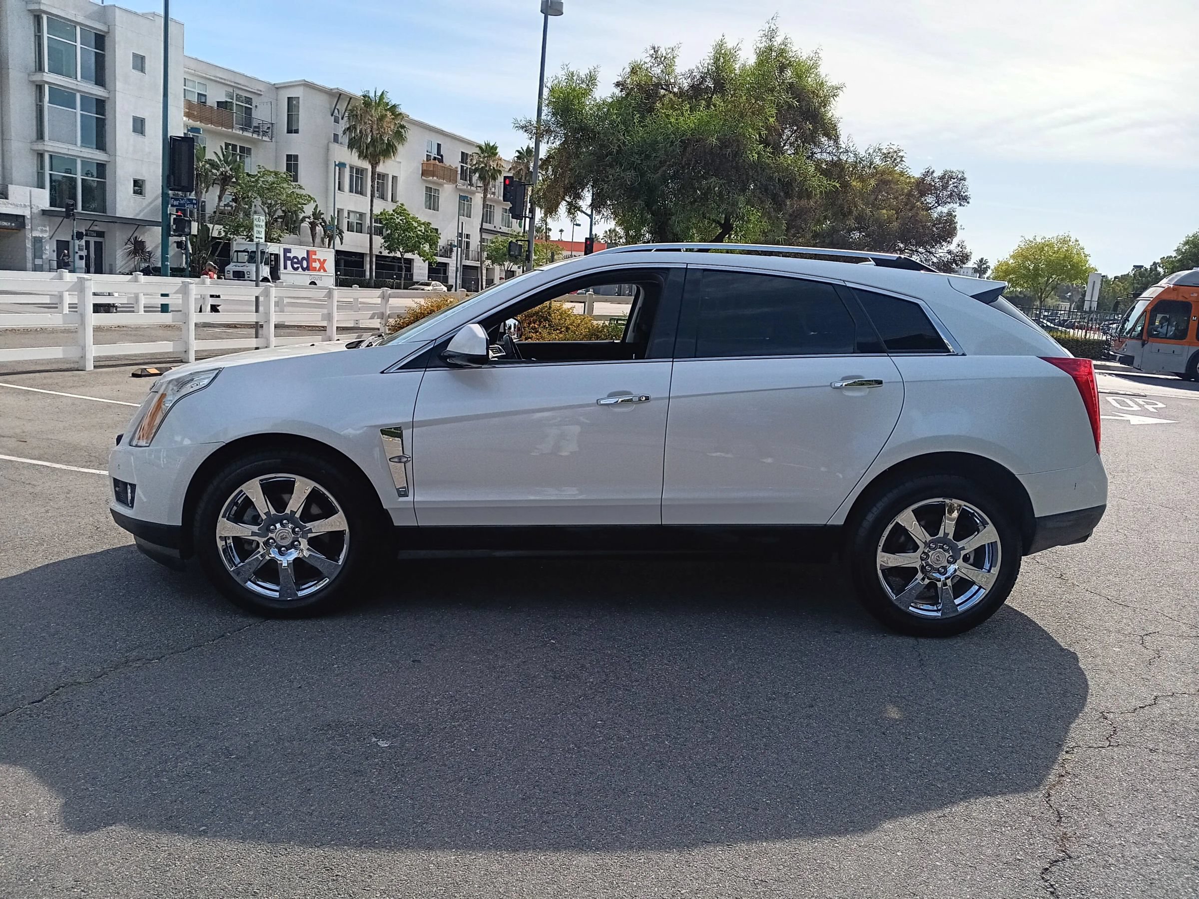 Used 2012 Cadillac SRX Performance FWD image 5