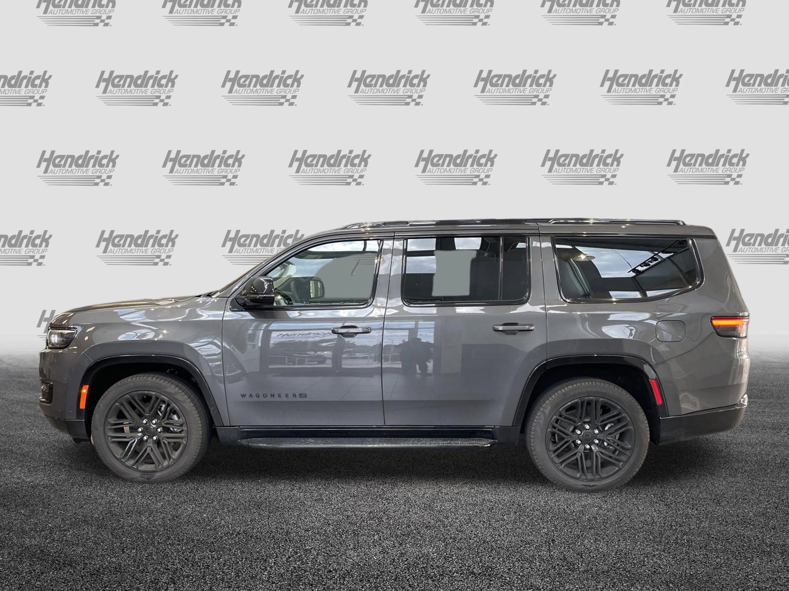 Used 2024 Jeep Wagoneer Series II image 7