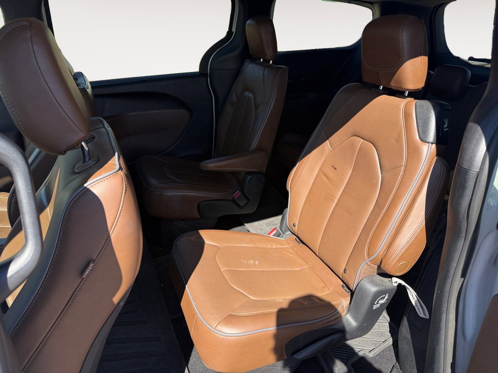 Used 2019 Chrysler Pacifica Limited image 11