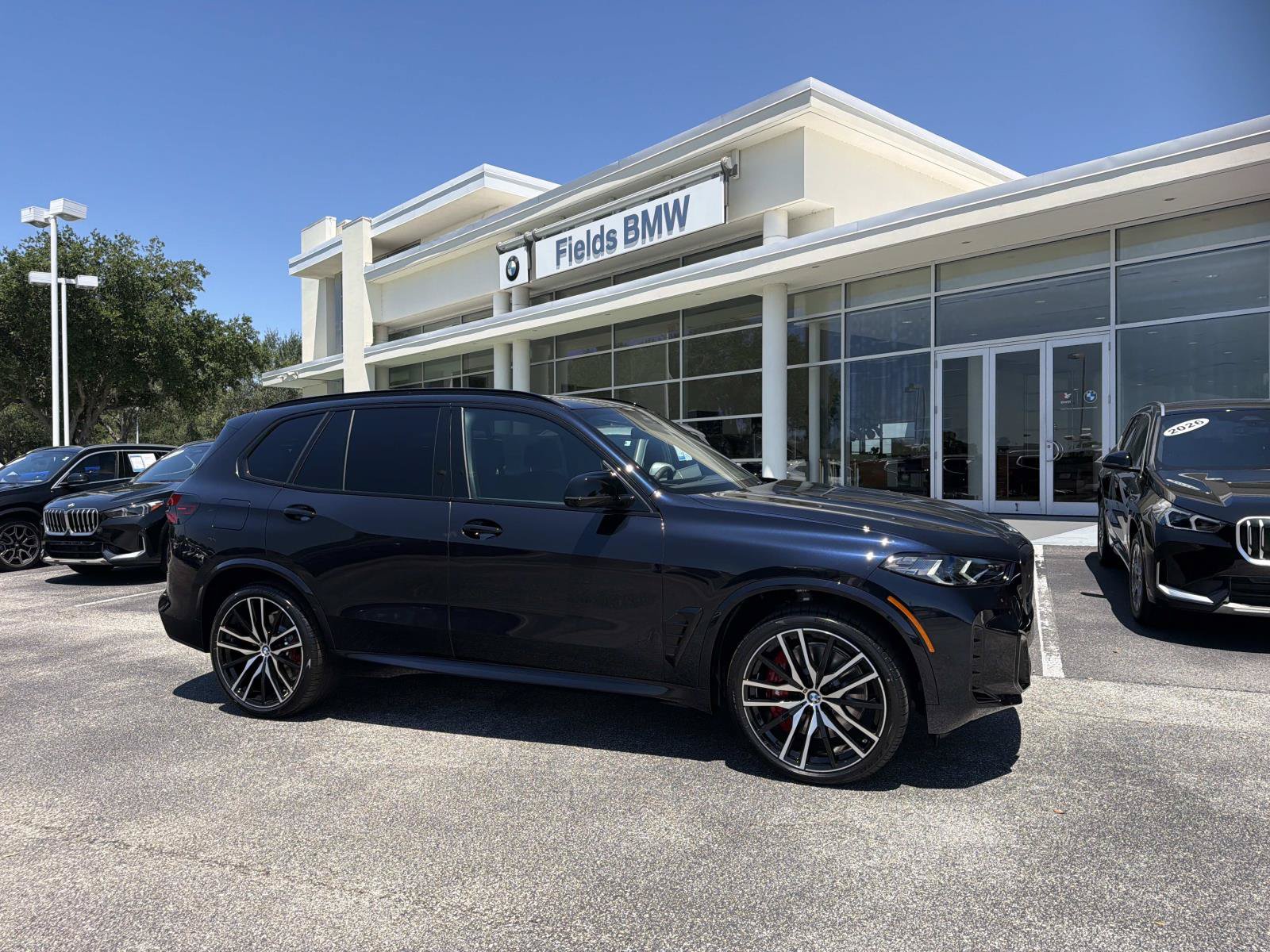 New 2026 BMW X5 M60i w/ Executive Package