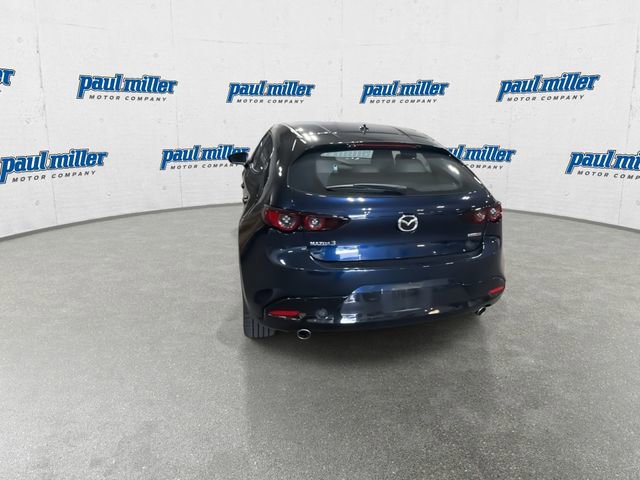 Used 2019 MAZDA MAZDA3 Hatchback w/ Preferred Package FWD image 8