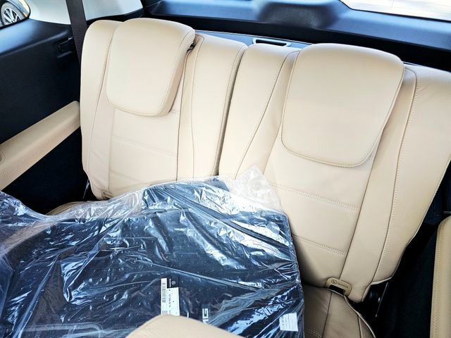 New 2026 Mercedes-Benz GLS 450 4MATIC image 24