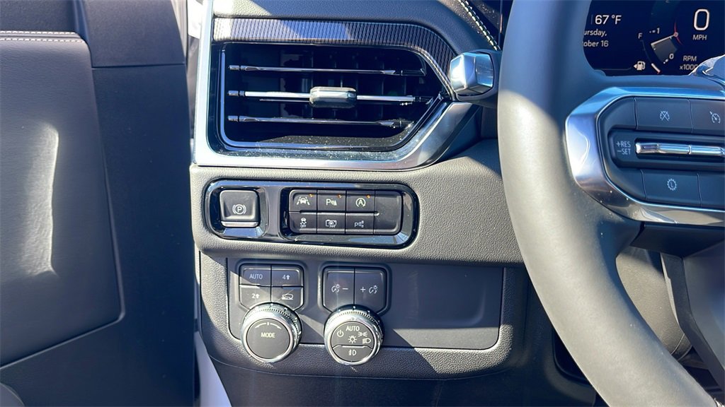 New 2026 GMC Yukon Elevation image 23