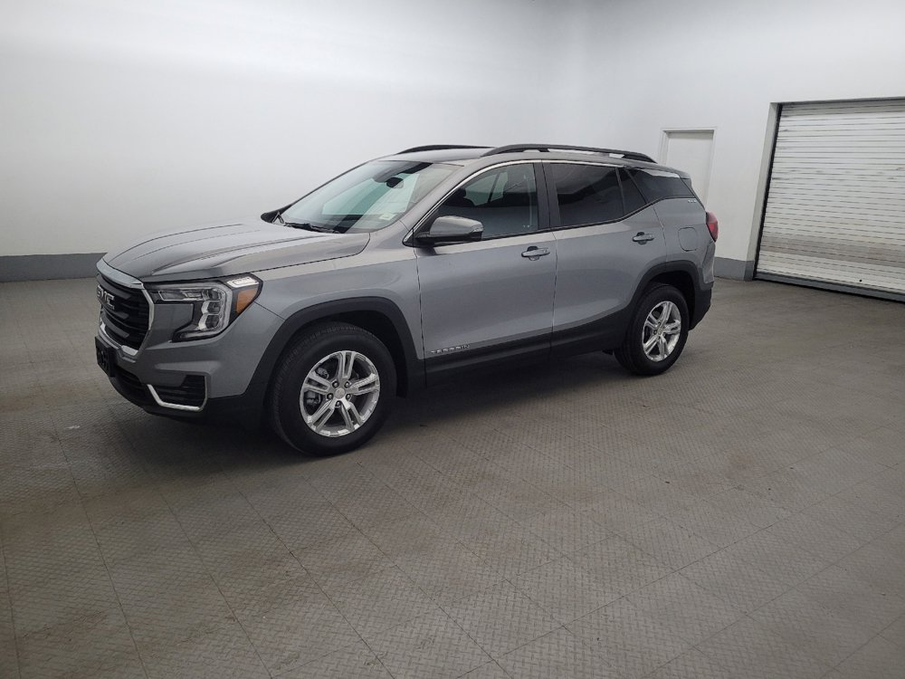Used 2023 GMC Terrain SLE w/ Driver Convenience Package AWD/4WD image 2