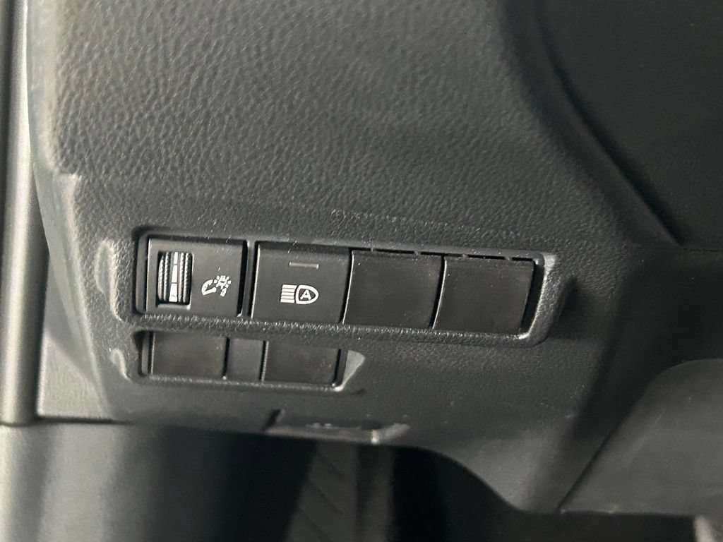 Used 2023 Toyota Corolla Cross LE w/ Moonroof Package FWD image 20