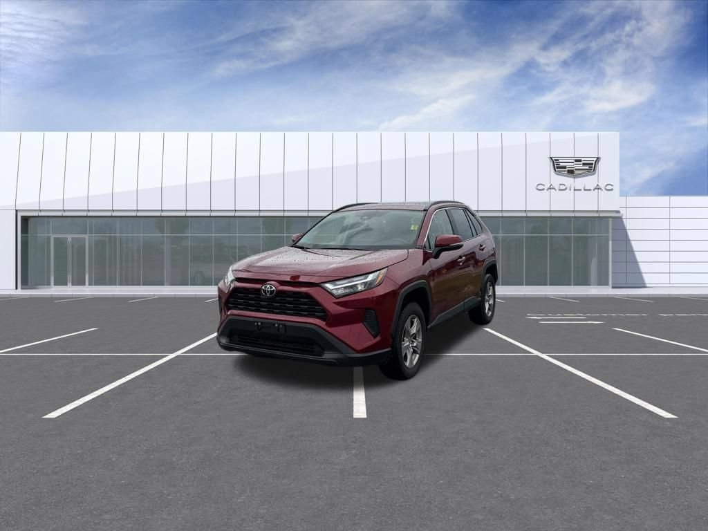 Used 2025 Toyota RAV4 XLE AWD/4WD image 6