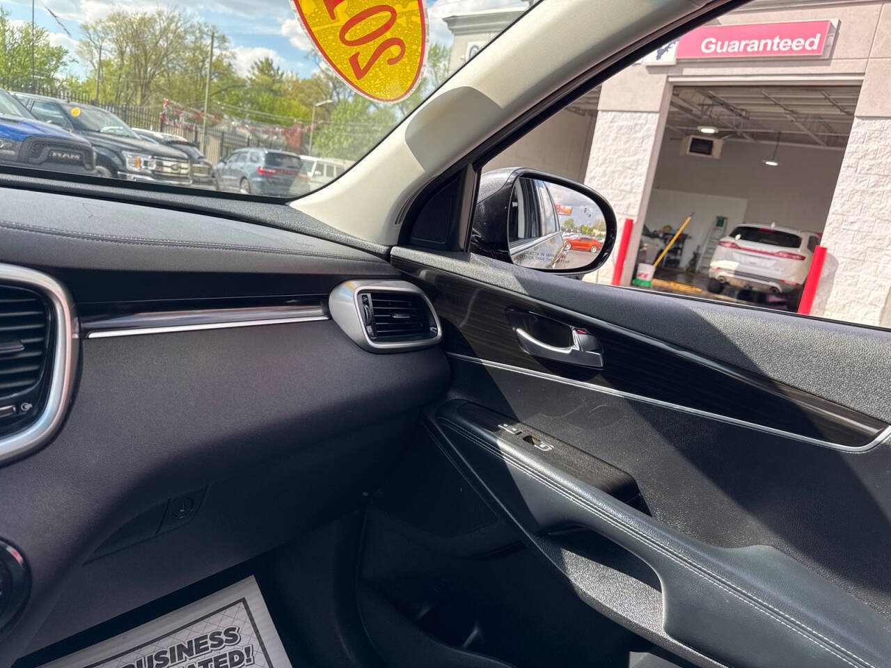 Used 2019 Kia Sorento FWD image 15