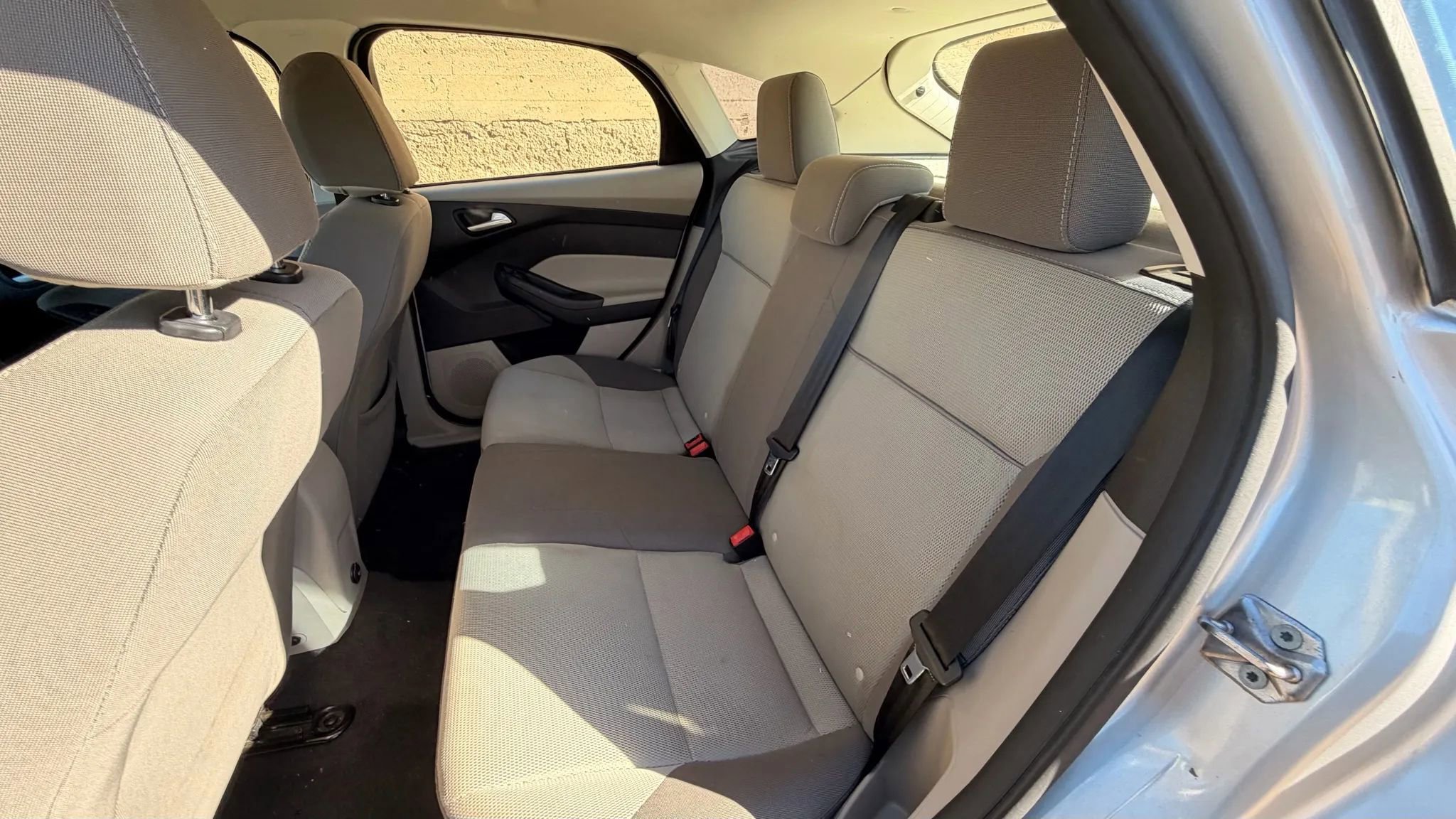 Used 2012 Ford Focus SE image 30