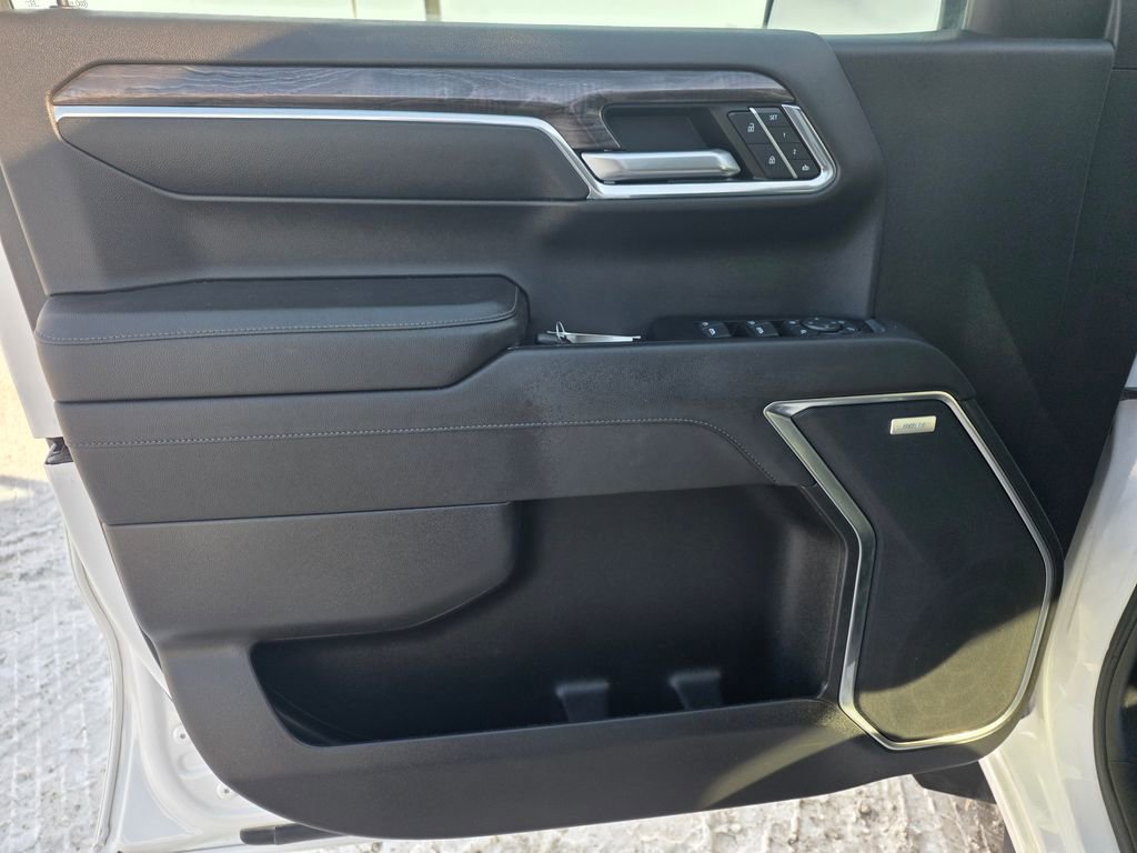 Used 2023 Chevrolet Silverado 1500 LTZ w/ LTZ Convenience Package II image 10