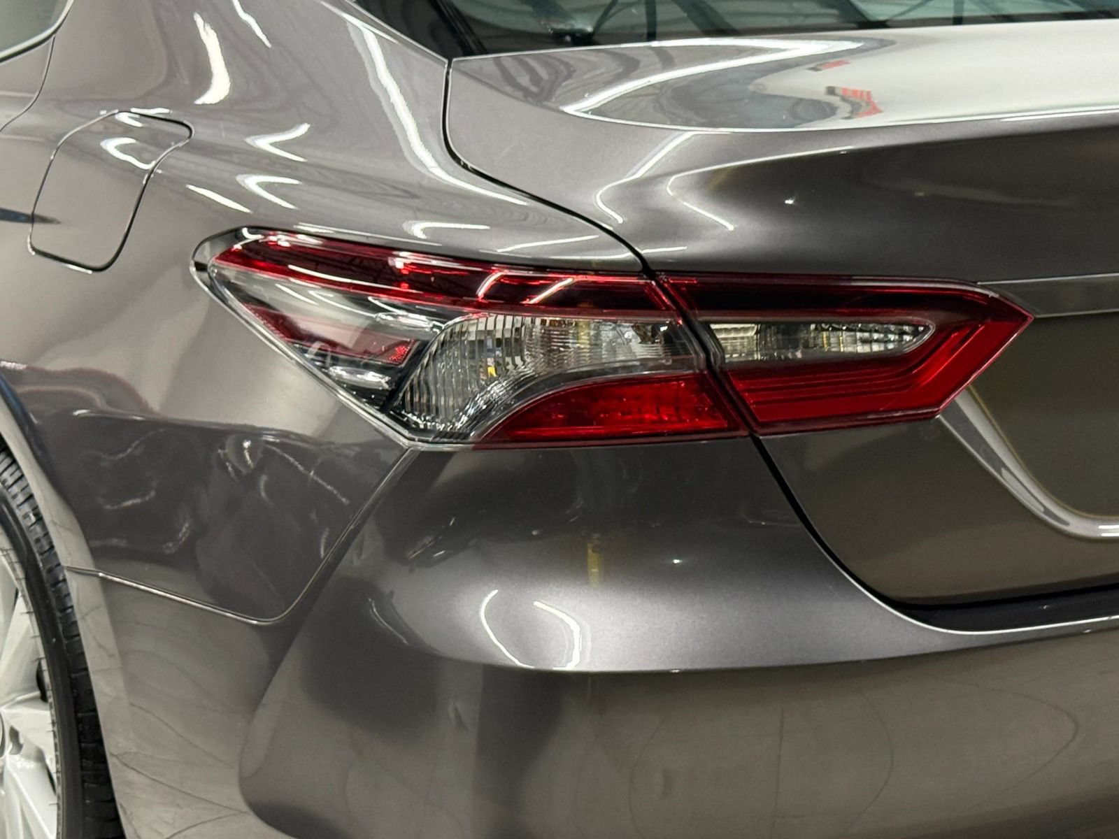 Used 2022 Toyota Camry LE FWD image 11