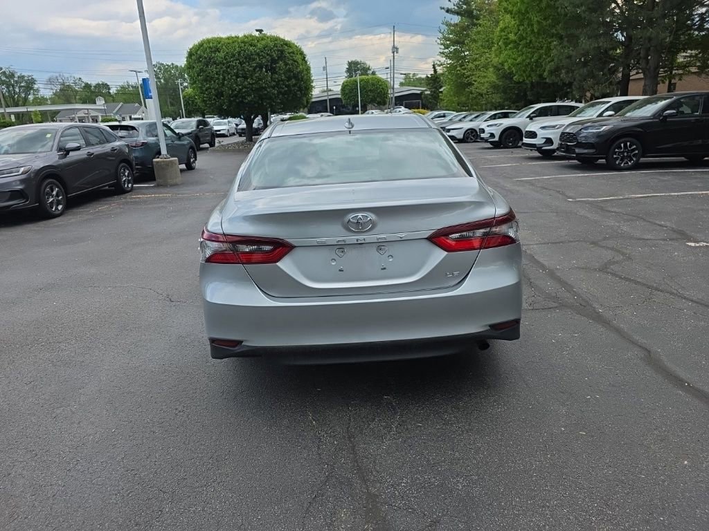 Used 2021 Toyota Camry LE FWD image 7