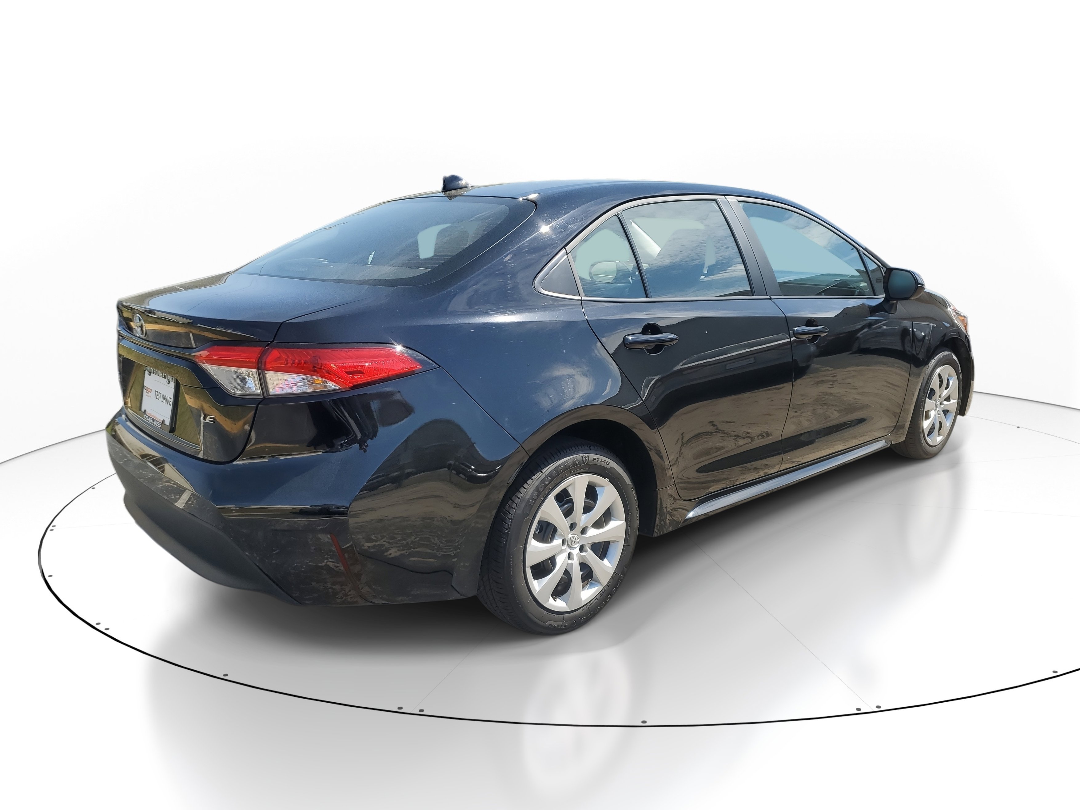 Used 2025 Toyota Corolla LE image 6