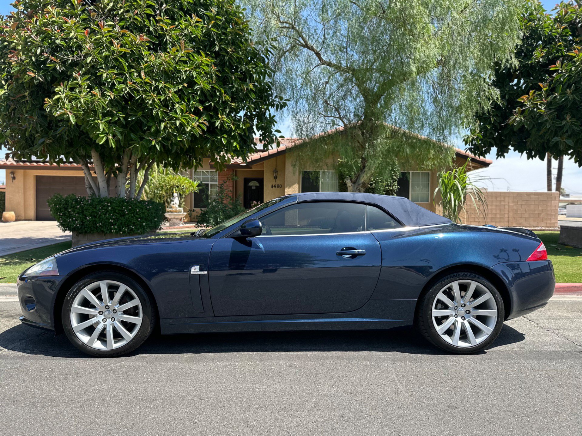 Used 2007 Jaguar XK Convertible RWD image 4