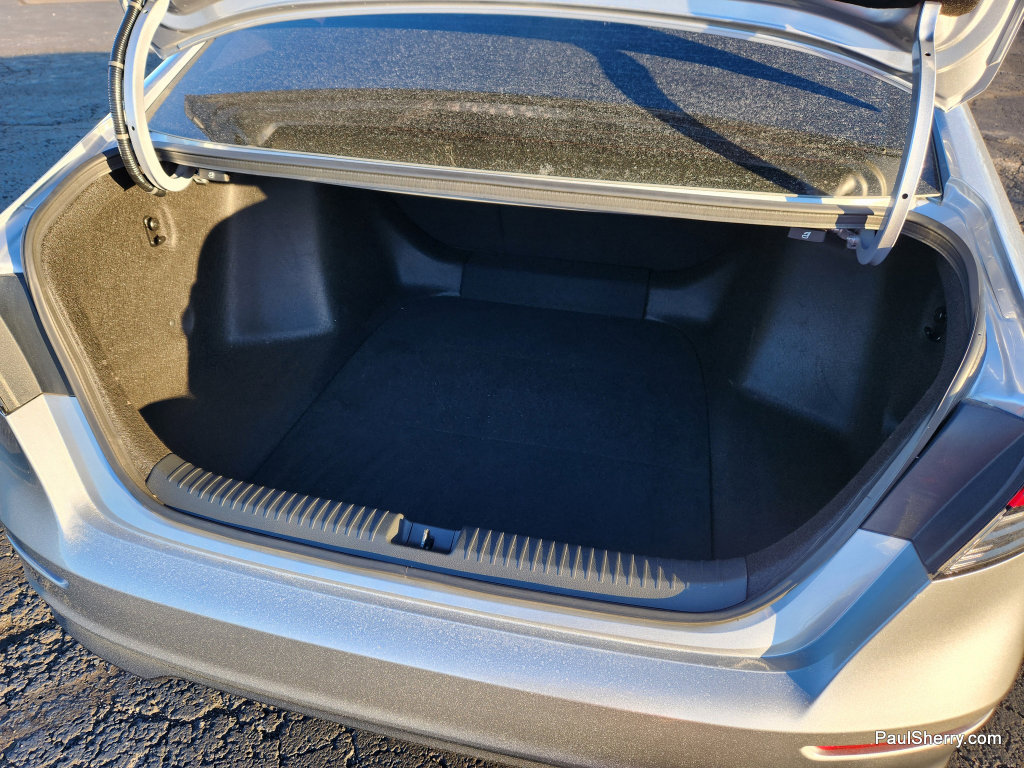 Used 2023 Honda Accord EX image 12