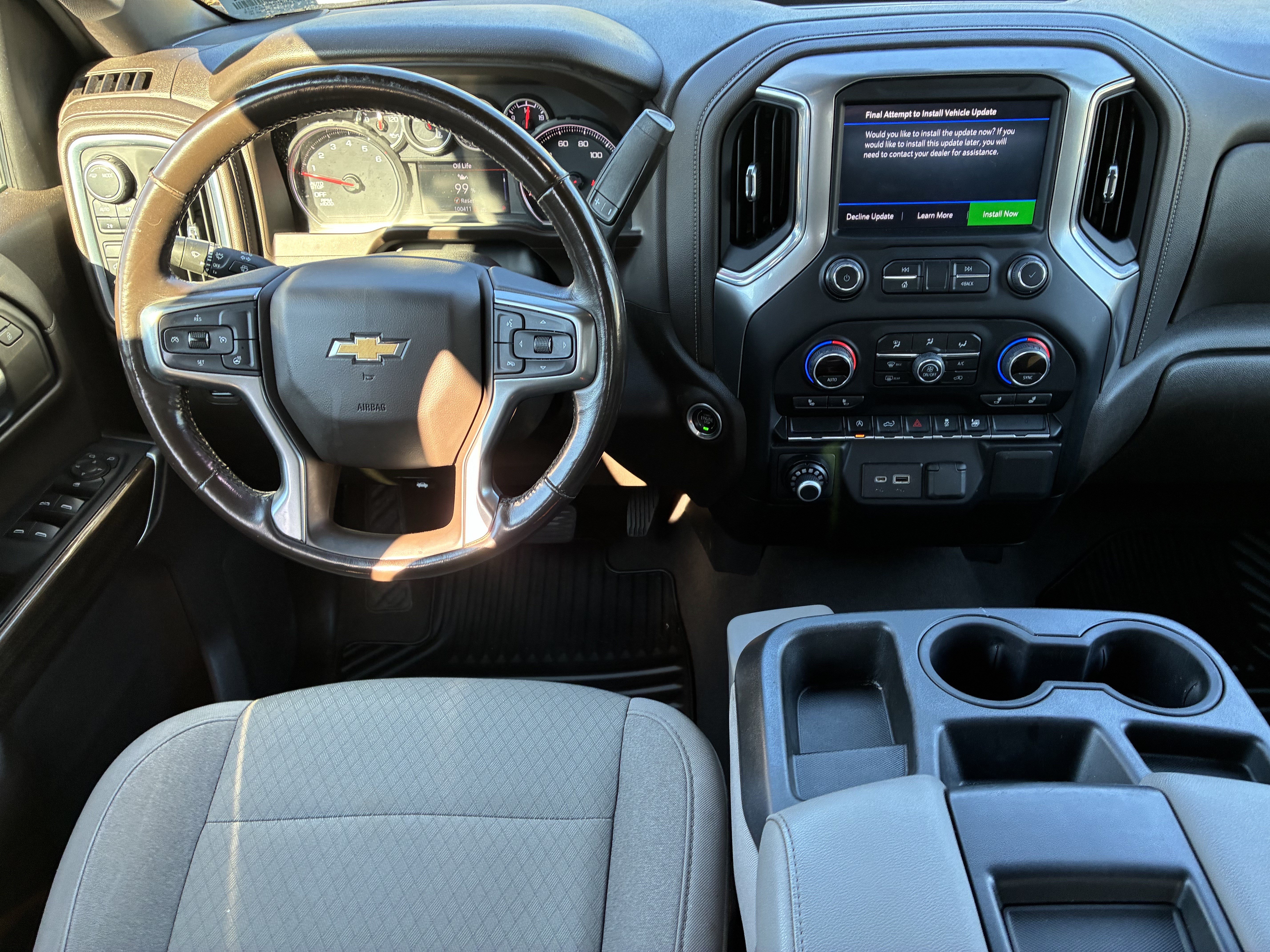 Used 2022 Chevrolet Silverado 1500 LT AWD/4WD image 21