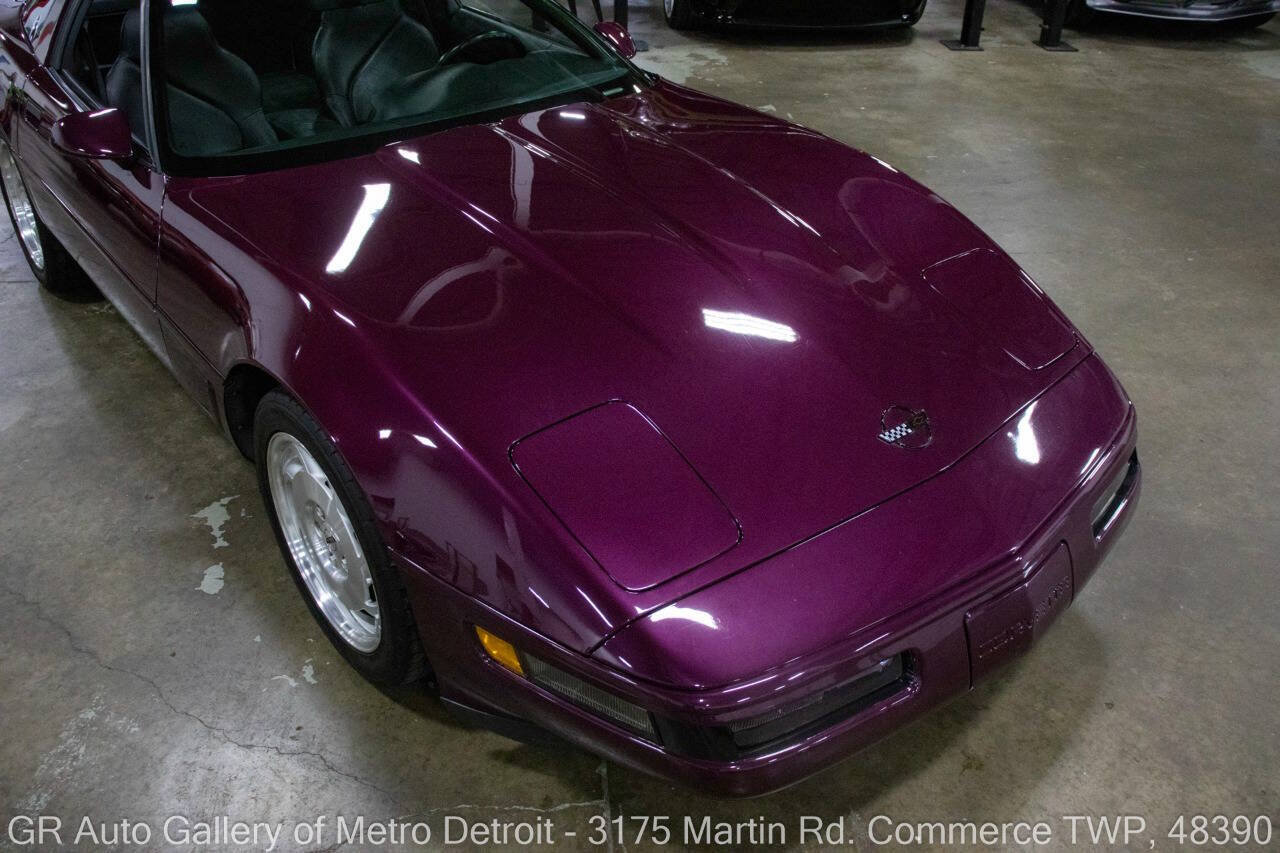 Used 1995 Chevrolet Corvette Coupe RWD image 14