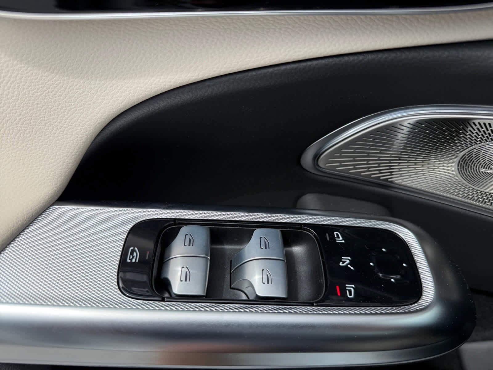 New 2026 Mercedes-Benz E 450 4MATIC Sedan image 24