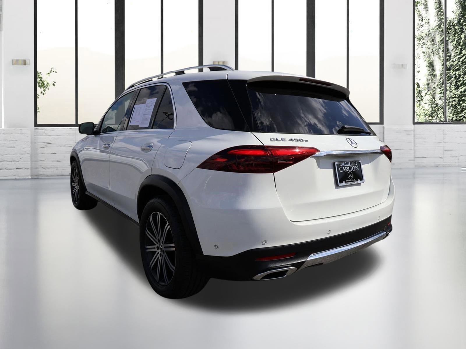 Certified 2025 Mercedes-Benz GLE 450e 4MATIC image 3