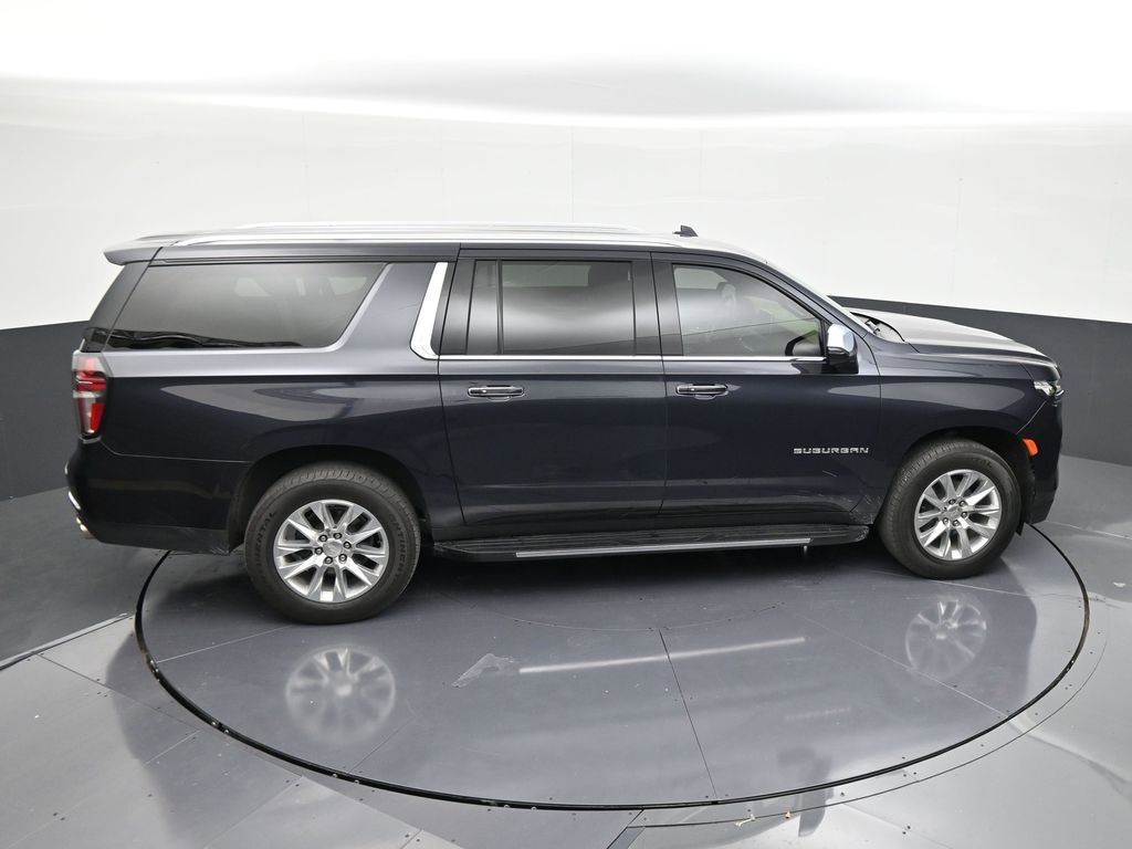 Used 2024 Chevrolet Suburban Premier RWD image 17
